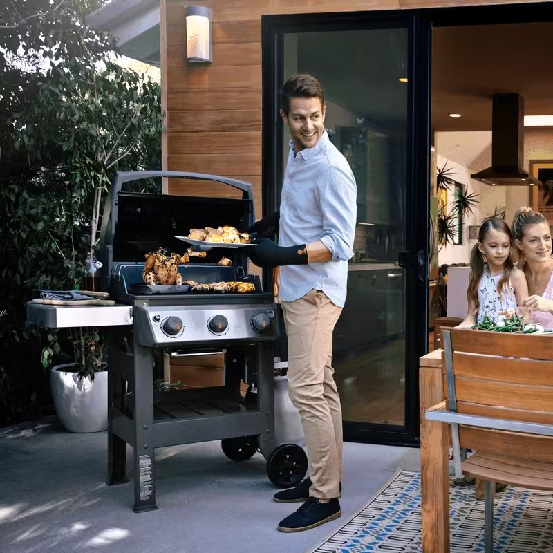 Barbecue à gaz Spirit II E-310 Plancha